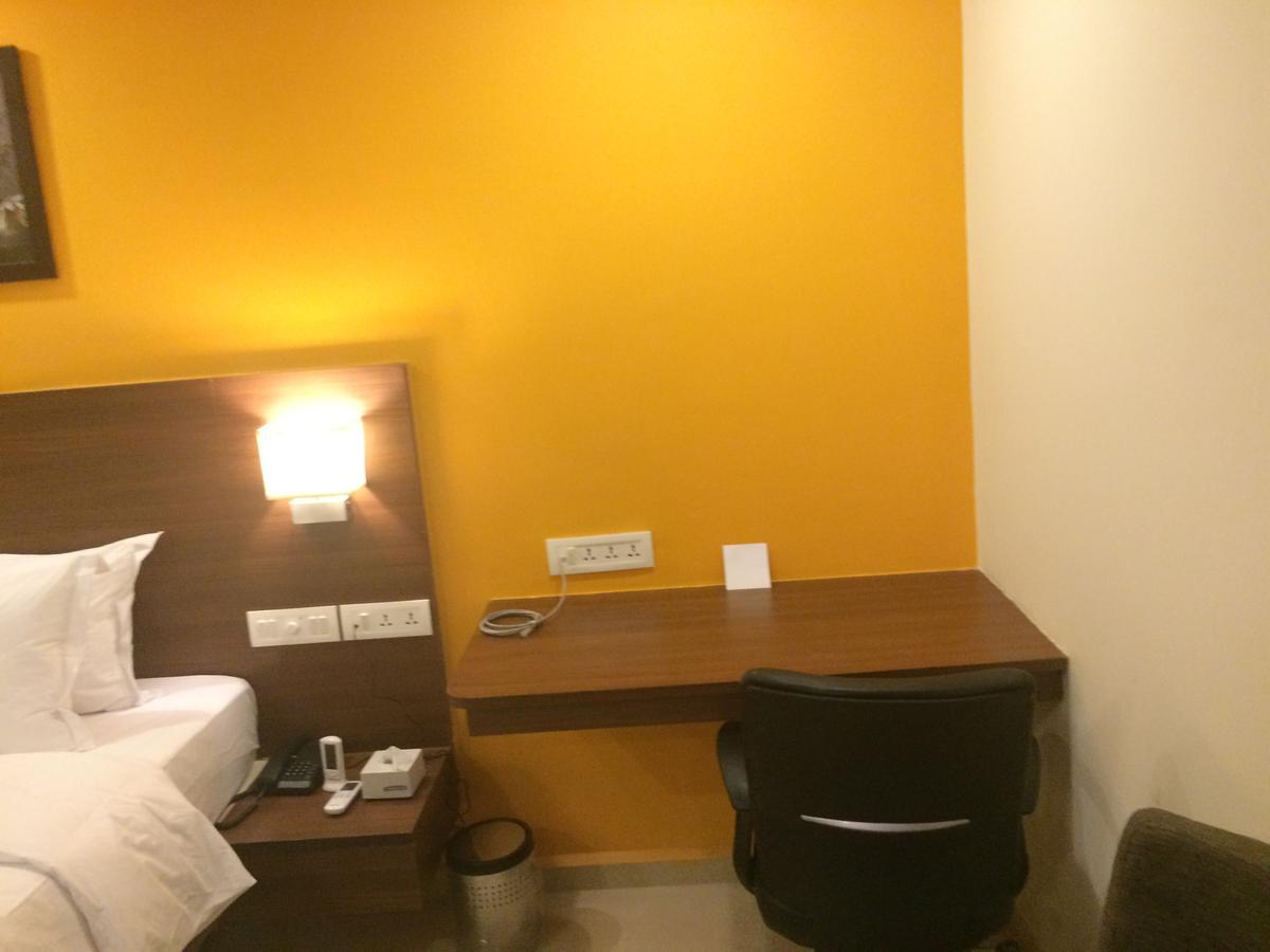 Best Western Alkapuri, Вадодара Екстер'єр фото