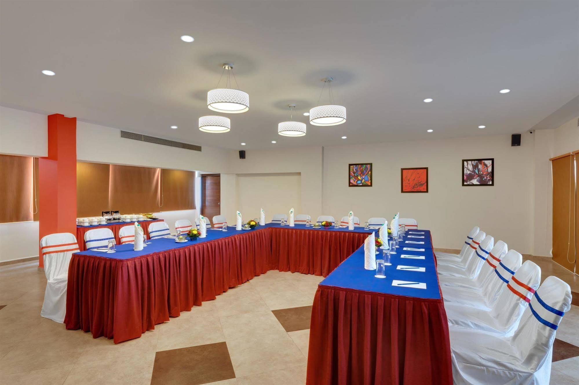 Best Western Alkapuri, Вадодара Екстер'єр фото