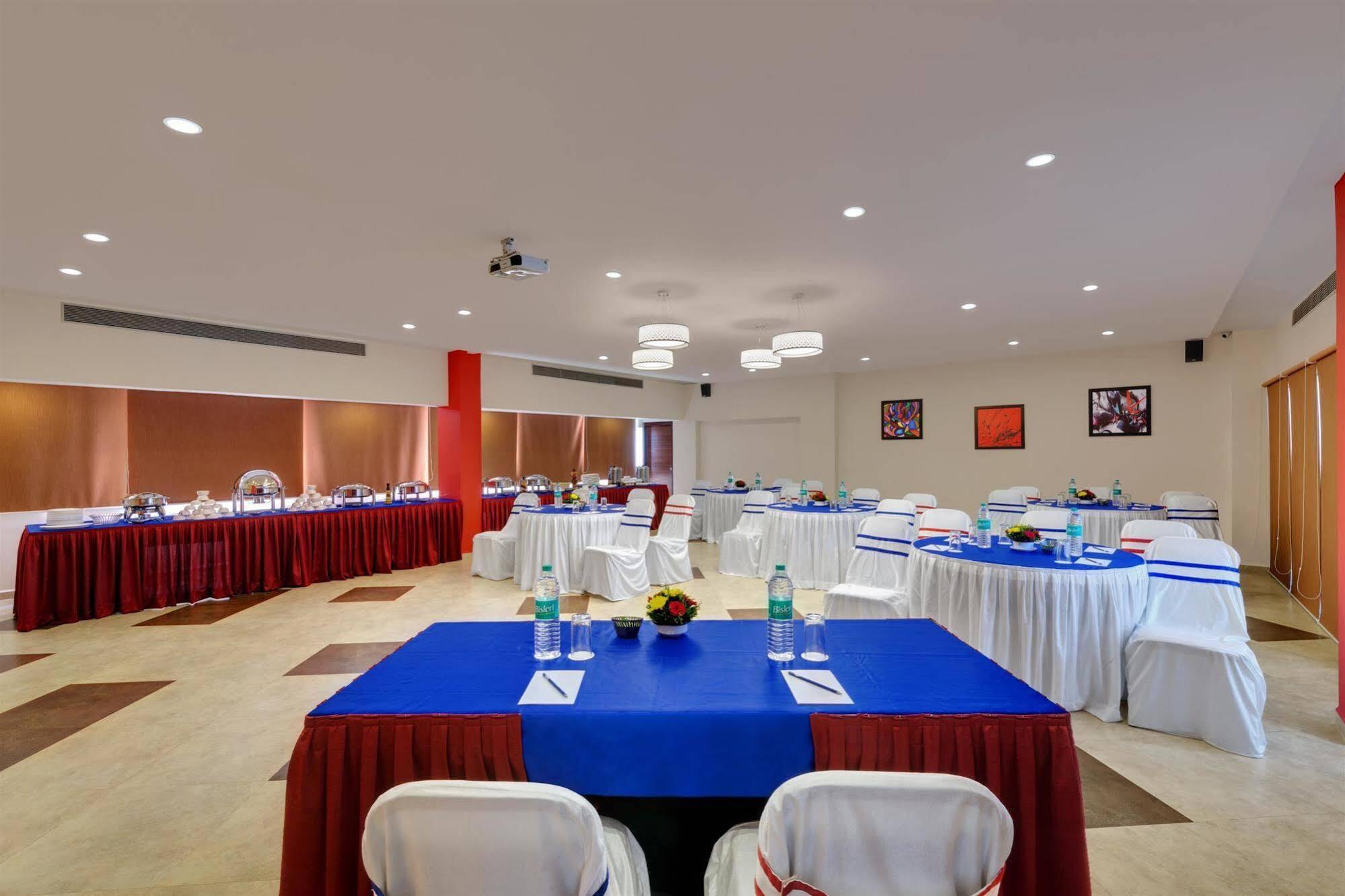 Best Western Alkapuri, Вадодара Екстер'єр фото