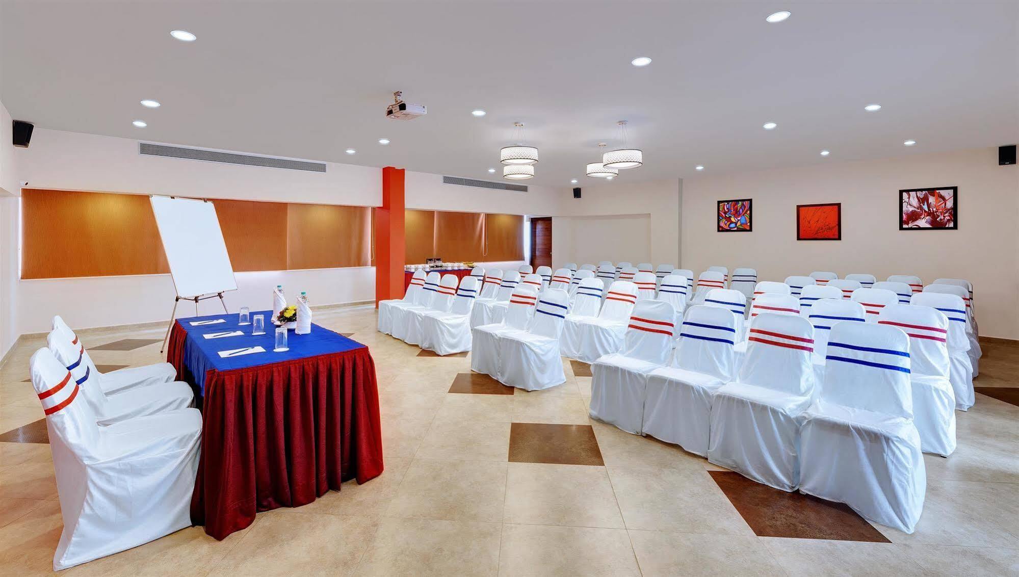 Best Western Alkapuri, Вадодара Екстер'єр фото