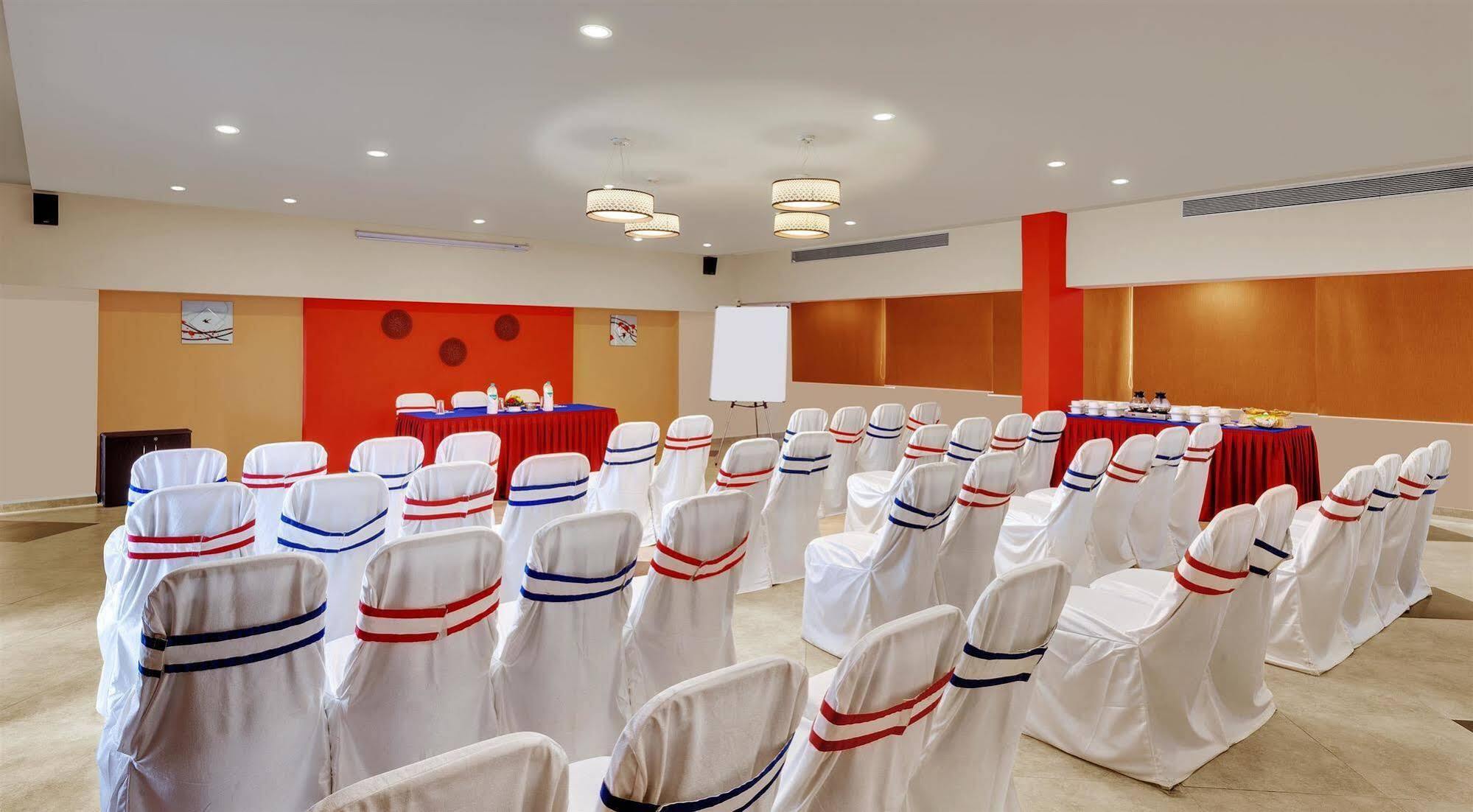 Best Western Alkapuri, Вадодара Екстер'єр фото