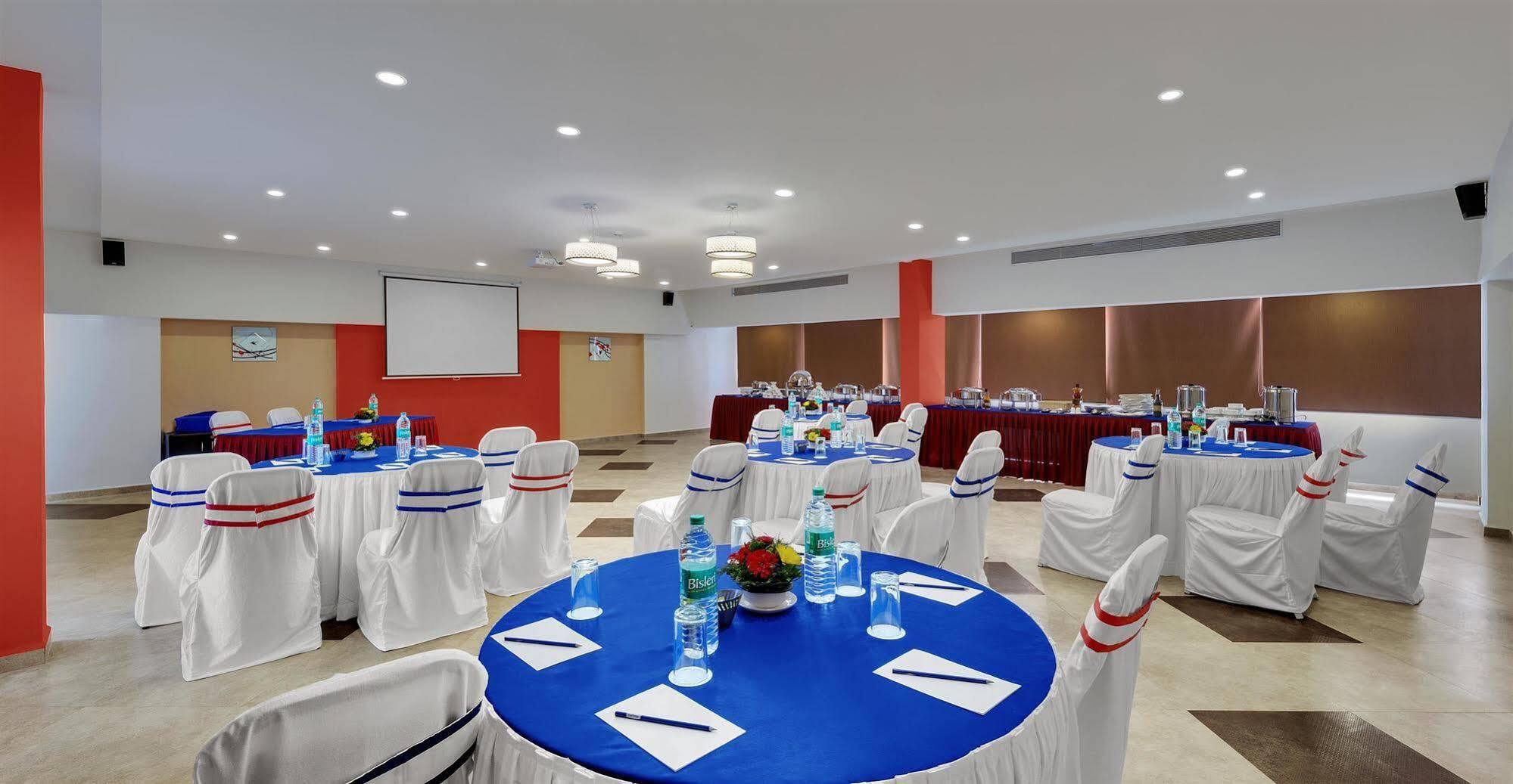 Best Western Alkapuri, Вадодара Екстер'єр фото